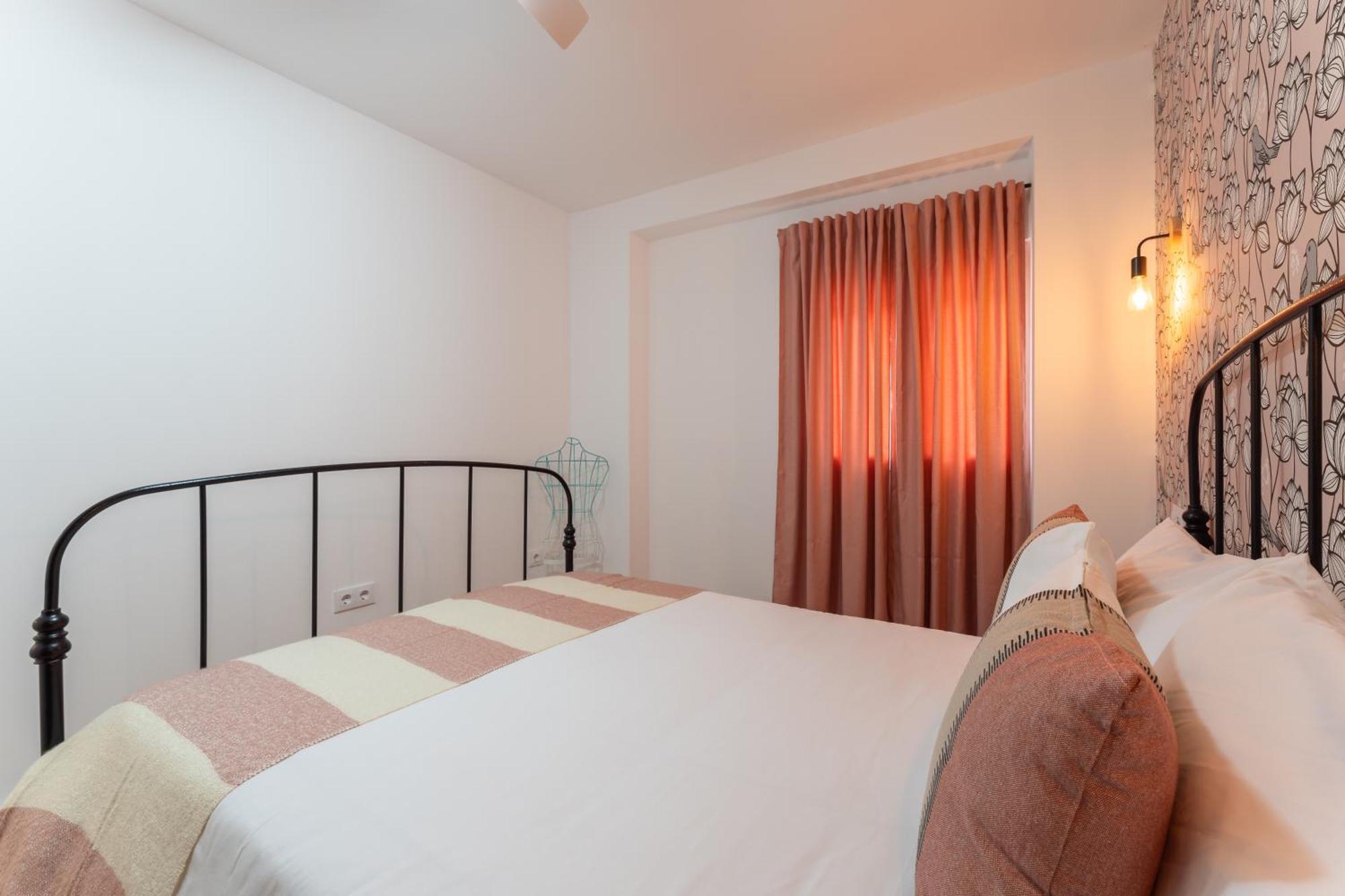 Apartamentos Turisticos Lulu Мерида Екстериор снимка